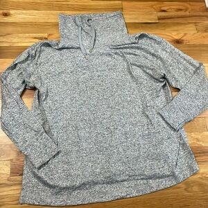 Split size turtle neck top